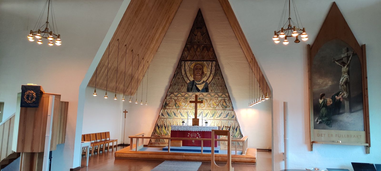 Vardø kirke innvendig